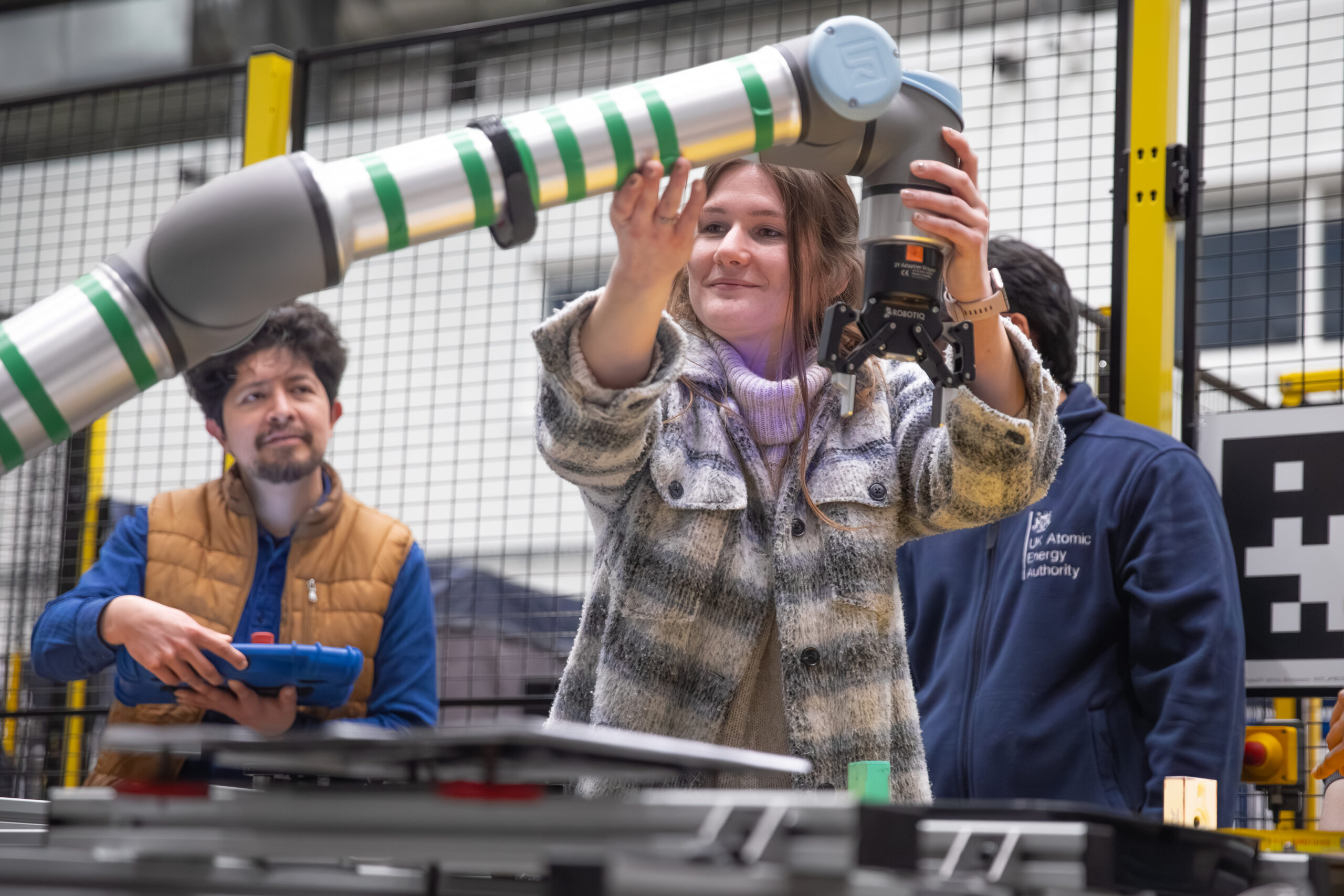 Attendees at Fusion Engineering Academy (FEA) in RACE workhall at at UKAEA's Culham Campus
