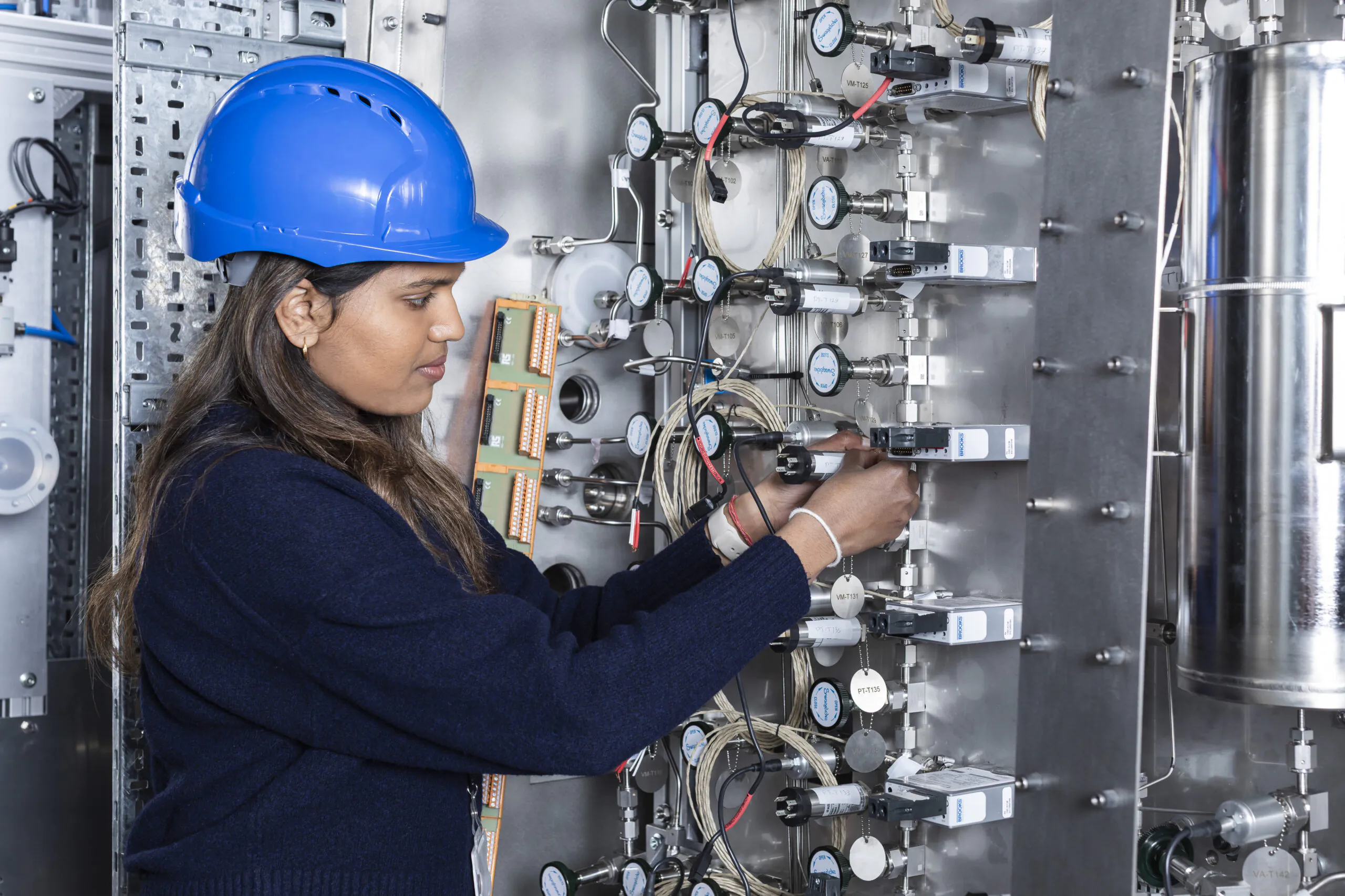 New tritium rigs being installed in the Active Gas Handling System at UKAEA’s Culham Campus