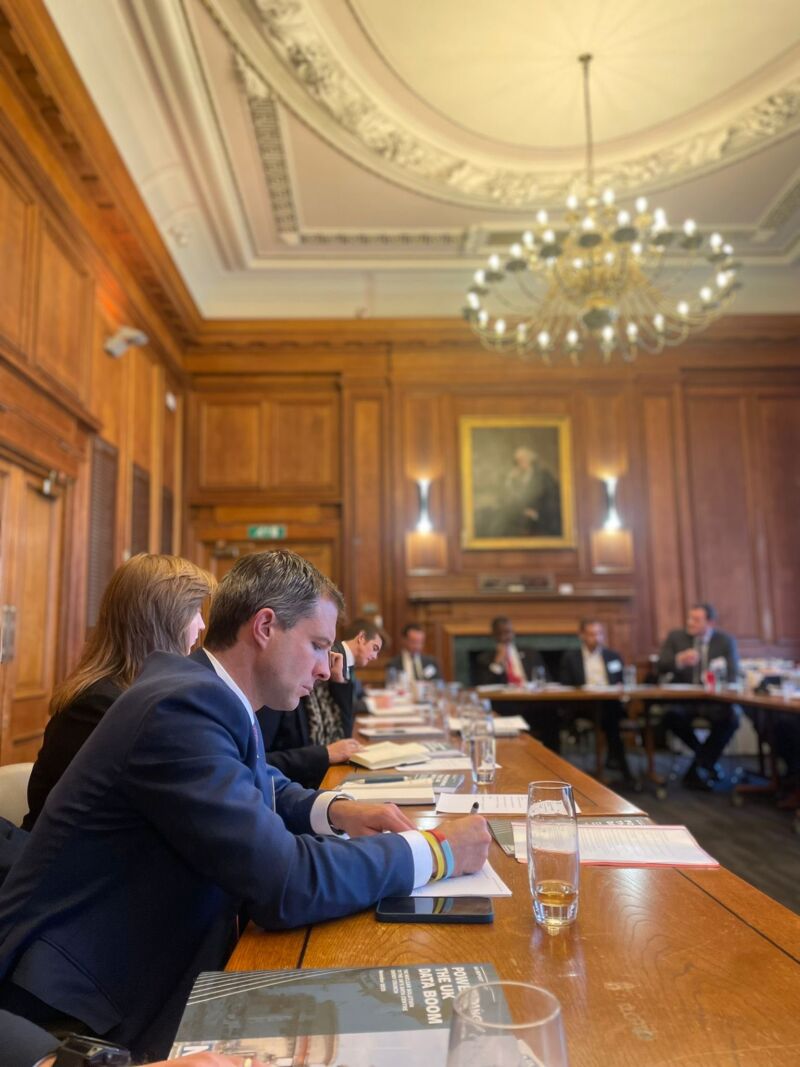 Image for the Tweet beginning: Data Centres require constant, reliable